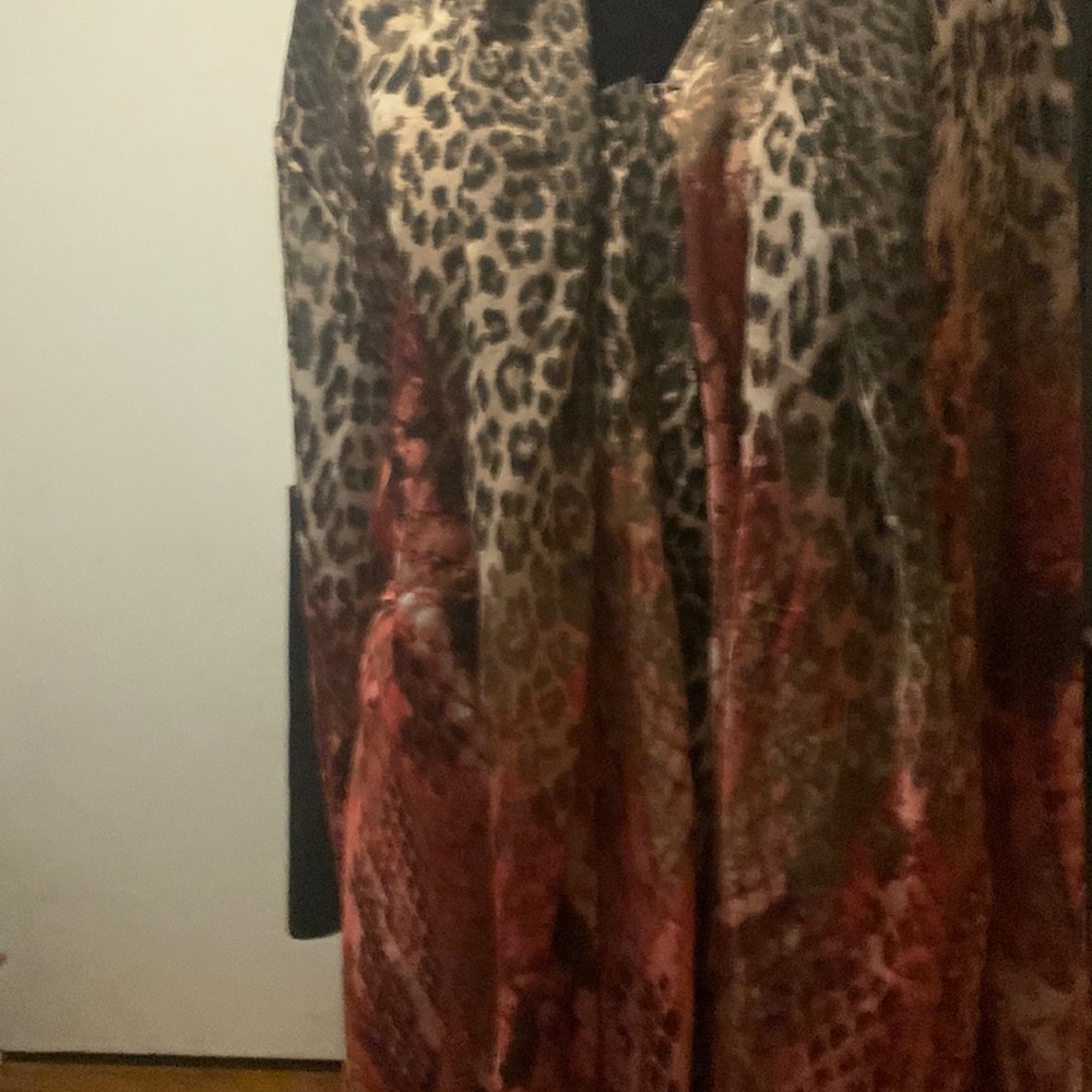 Mark bouwers women top size xL
